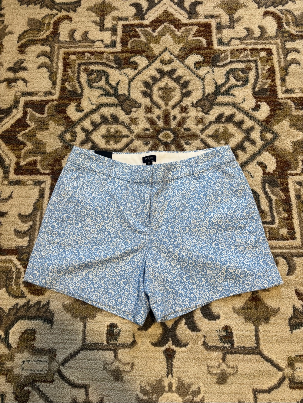 NWT J.Crew Factory 5" Floral Classic Chino Shorts - Size 6 - Cornflower Blue